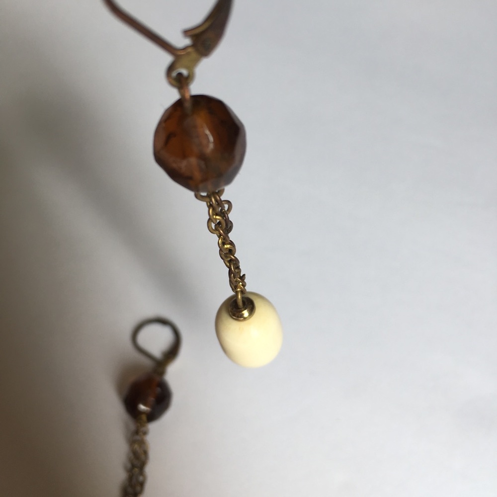 $3 BUNDLED/CREAM&BROWN CHAIN DROP EARRINGS